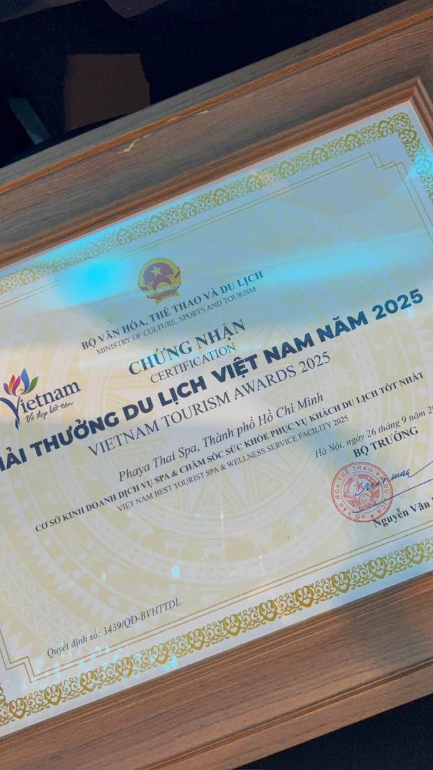 Chứng nhận Giải thưởng Du lịch Việt Nam 2025 — Phaya Thai Spa